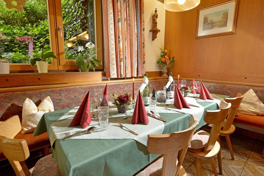 Gasthof Pension Berghof Hippach Bagian luar foto