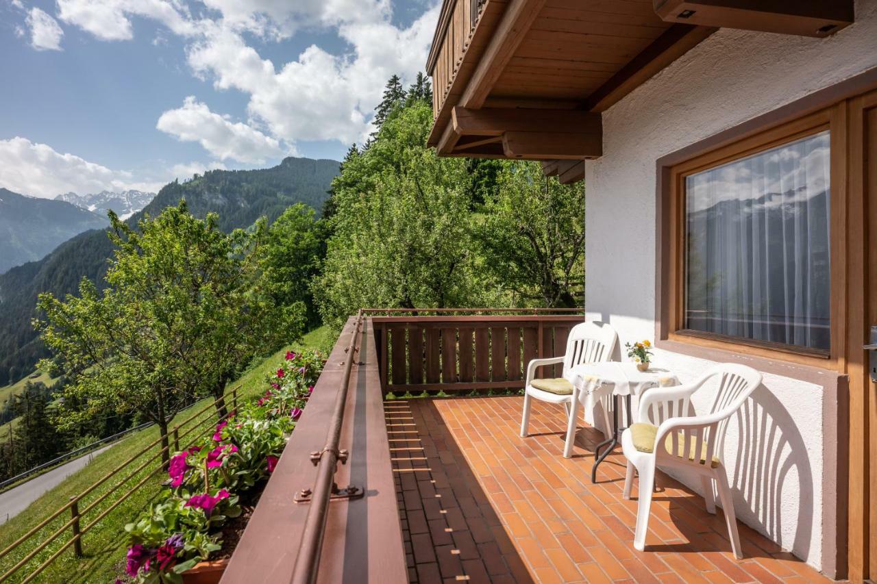 Gasthof Pension Berghof Hippach Bagian luar foto